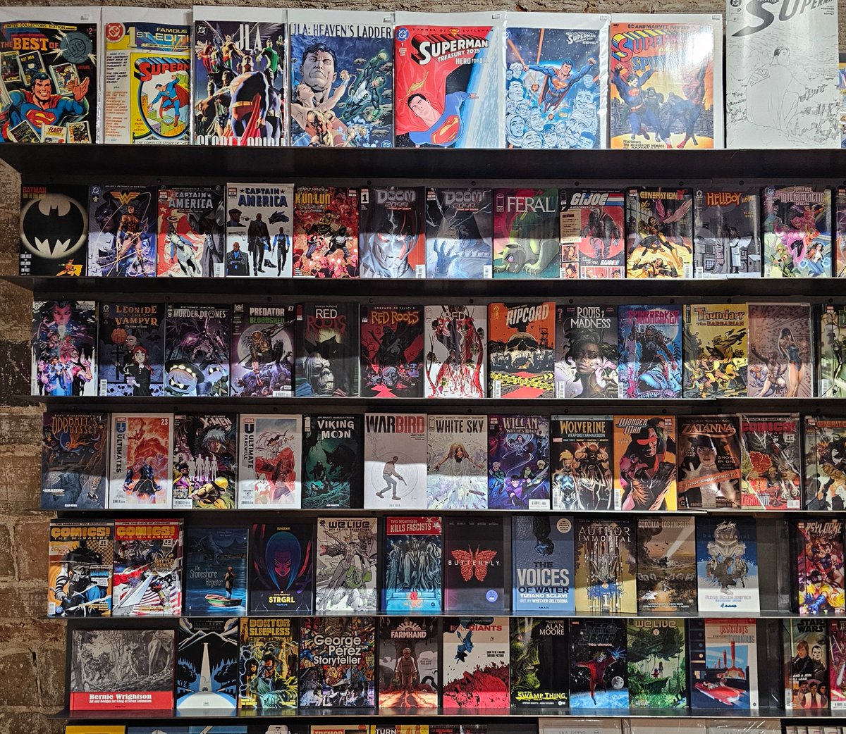 Legend Comics & Coffee tweet media