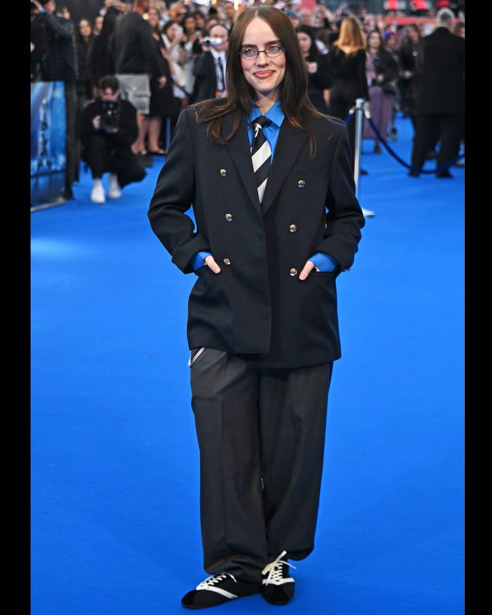 Billie Eilish News ★ tweet media