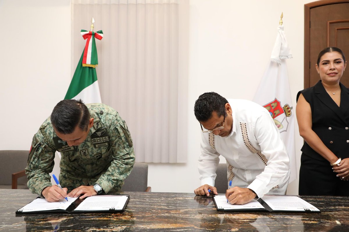 Firmamos un acuerdo histórico con la Secretaría de la <a href="/Defensamx1/">@Defensamx</a> para seguir devolviendo la grandeza al Edén de México. Desde el Vivero Forestal de Cárdenas, perteneciente a la 30a Zona Militar, a cargo del General Jesús Adame Cabrera, se producirán plantas para contribuir a la
