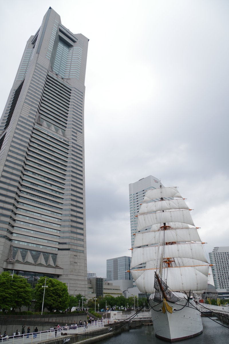 dattsun_foto's tweet photo. 今日は横浜の総帆展帆を見てきた
前回は見逃したけど今日はギリ見れた！

カメラ：Pentax K-3 markIII
レンズ：smc PENTAX-DA★16-50mmF2.8ED AL[IF]SDM
CI：鮮やか
#pentax #k3mark3 #日本丸 #総帆展帆 https://t.co/h6HbdcTeCf