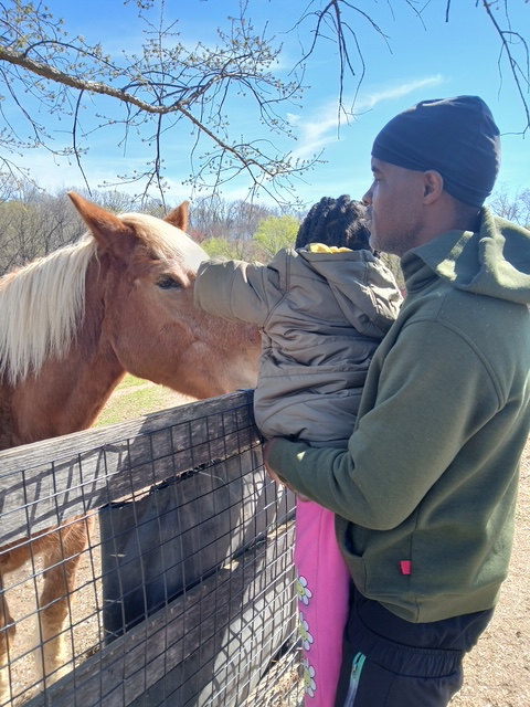 ACM_DC's tweet photo. Curtis Brothers Outreach Worker heads to Oxen Hill Farm for a day in the country. Children and adults need the respect of nature and stillness of the beautiful horses to mediate and learn.  We at ACM believe that children our the treasure and we need to protect and inspire them. https://t.co/etdZI4K0ow