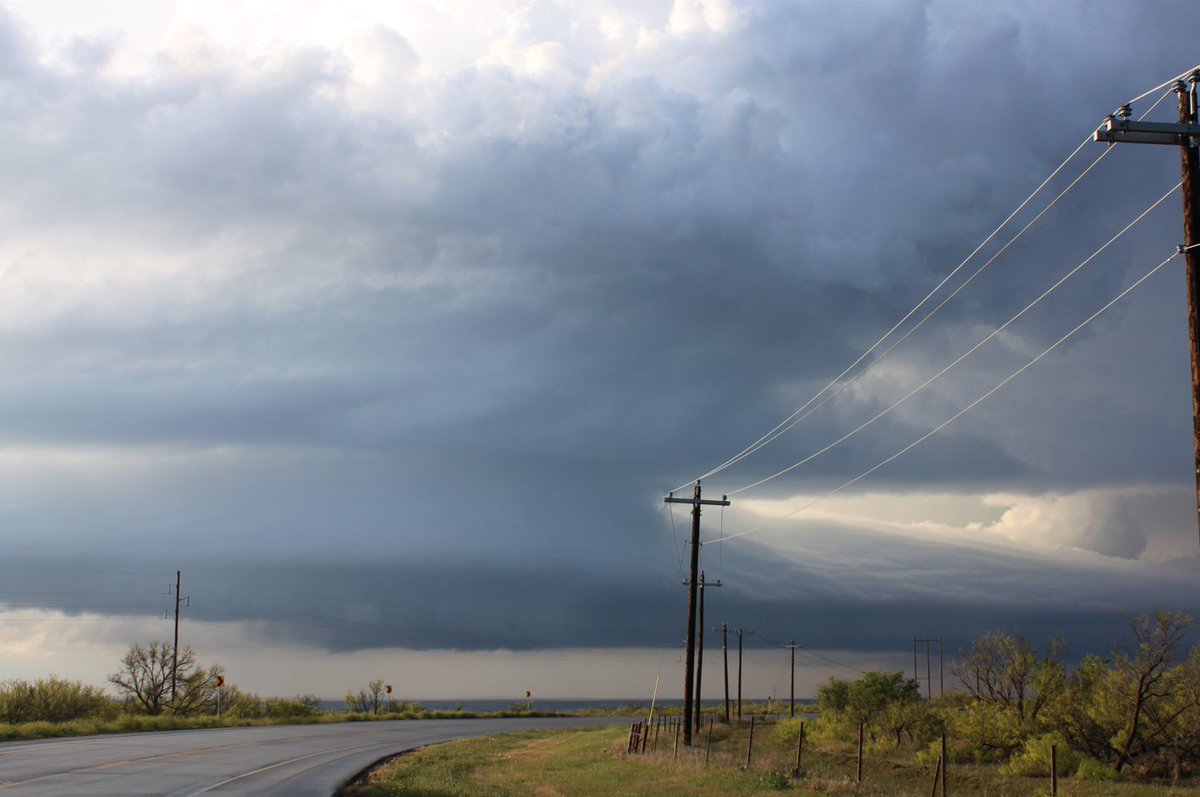 DFWStormChasers tweet media