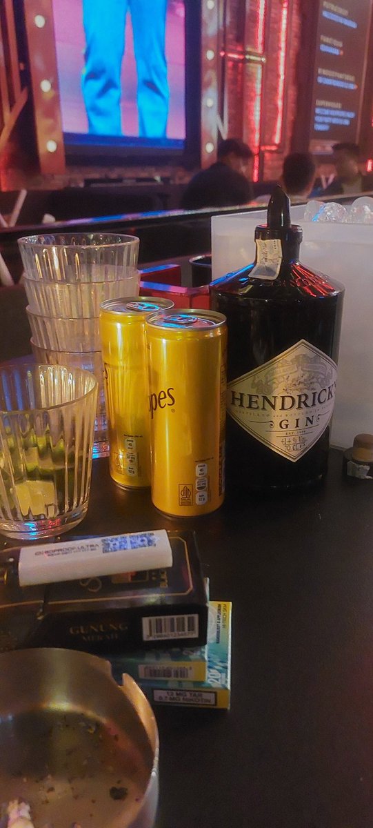 TheBagoest's tweet image. Let s join with us
Sat set no drama

Hw Superhouse Satrio
#party 
#jakartanightlife