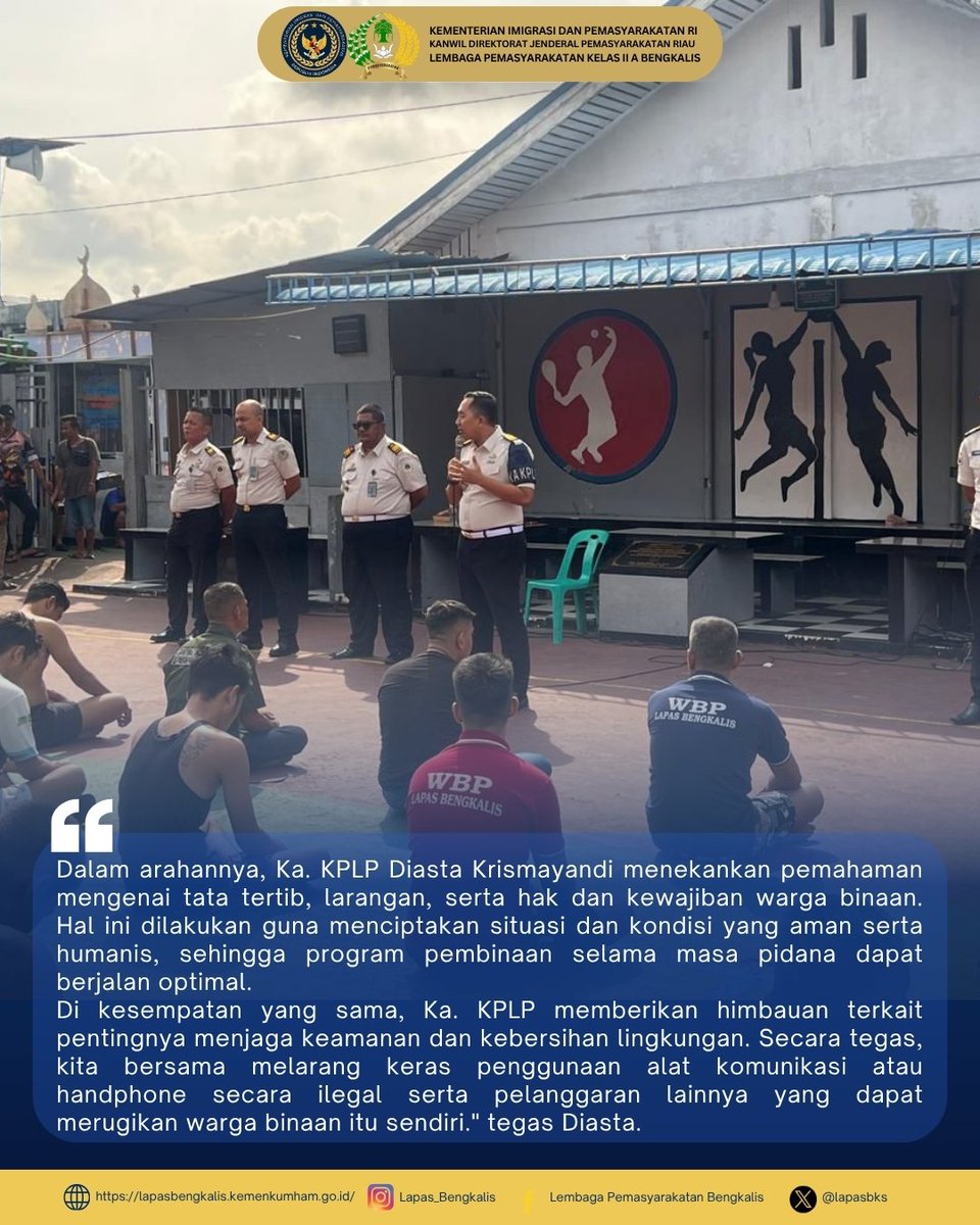 lapasbks's tweet image. Bengkalis - Kepala Lembaga Pemasyarakatan (Kalapas) Kelas IIA Bengkalis, Priyo Tri Laksono, memberikan instruksi langsung kepada jajaran struktural agar laksanakan “Zero HP” pada Lapas Kelas IIA Bengkalis, Rabu (29/04). #guardandguide #pemasyarakatan #lapasbengkalis