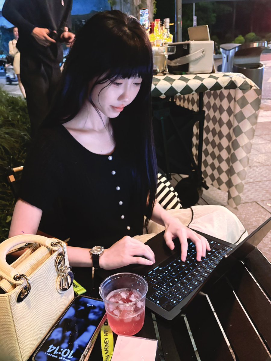 Misa_OKX💚 tweet media