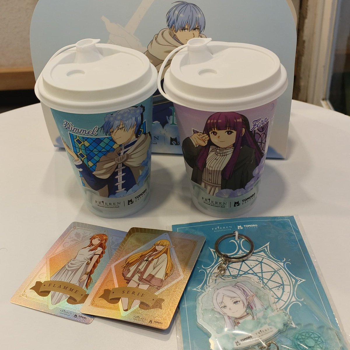 Yeyunnie__'s tweet image. Ini gw beli 2 jenis barang collab berbeda dalam sehari 
#Frieren #hsr #Tomoro #Jchicken