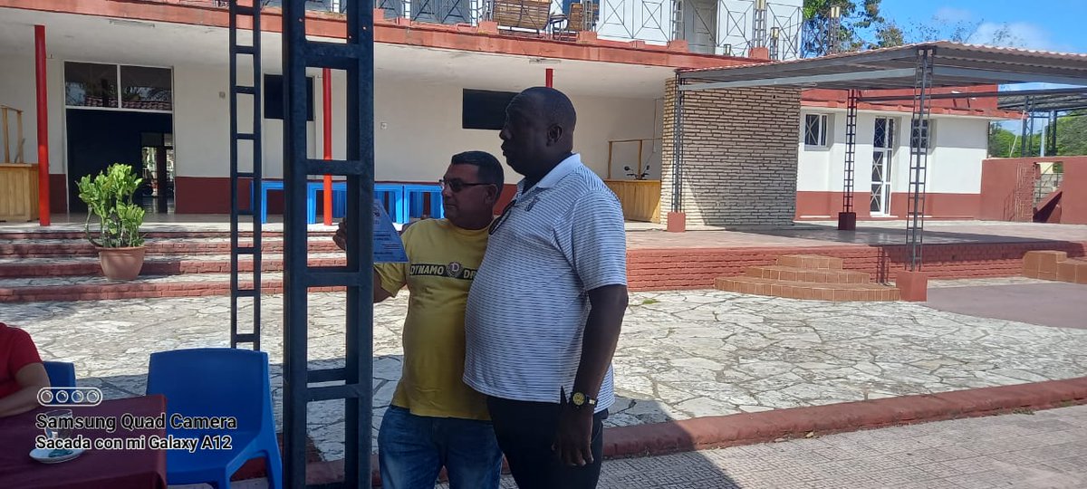 🌟 Reconocidas durante el desarrollo de la Plenaria Provincial del Sindicato de Comercio, la Gastronomia y los Servicios, varias UEB de la Empresa Municipal de Comercio de #Camagüey, por su gestión y resultados.