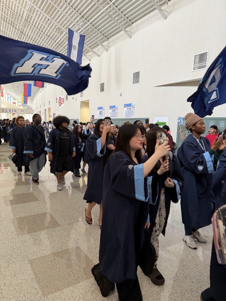 ElsikHighSchool's tweet image. 📸 Senior Panorama Picture Day was a success! Class of 2026 captured an unforgettable moment and then participated in a Senior Walk through ENGC. Proud of our ELSIK seniors! 💙 #RamNation #LeadTheWay