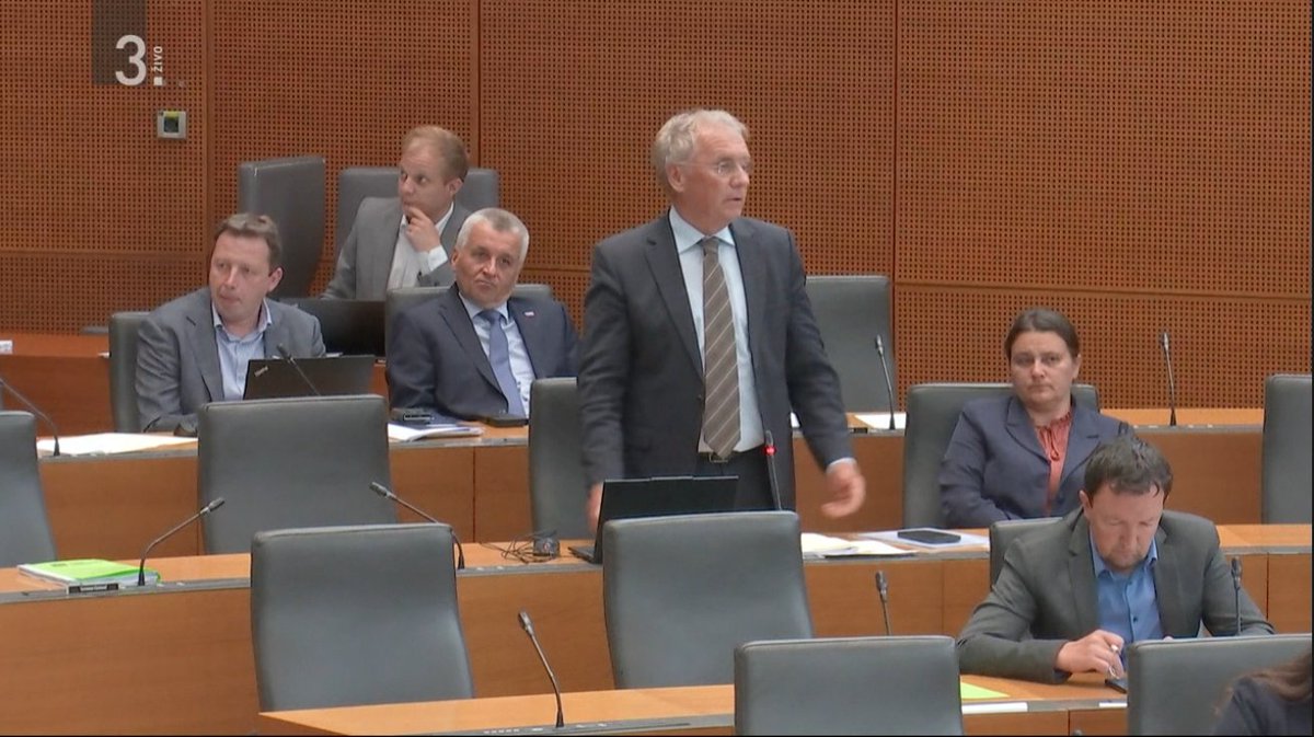 Poslanska skupina SDS tweet media