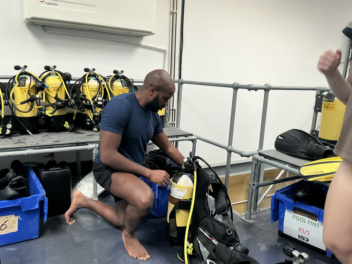 LSDUK's tweet photo. Part of learning to dive is learning your kit. We teach you how to set it up, how to check it, and how to spot anything that doesn’t look quite right. Safe divers are switched‑on divers. https://t.co/SGVP1Ji79y