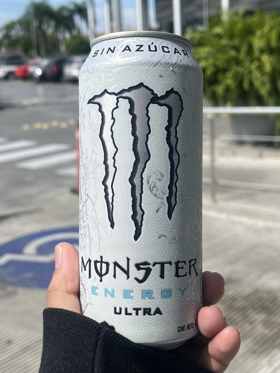 max 🎸 tweet media