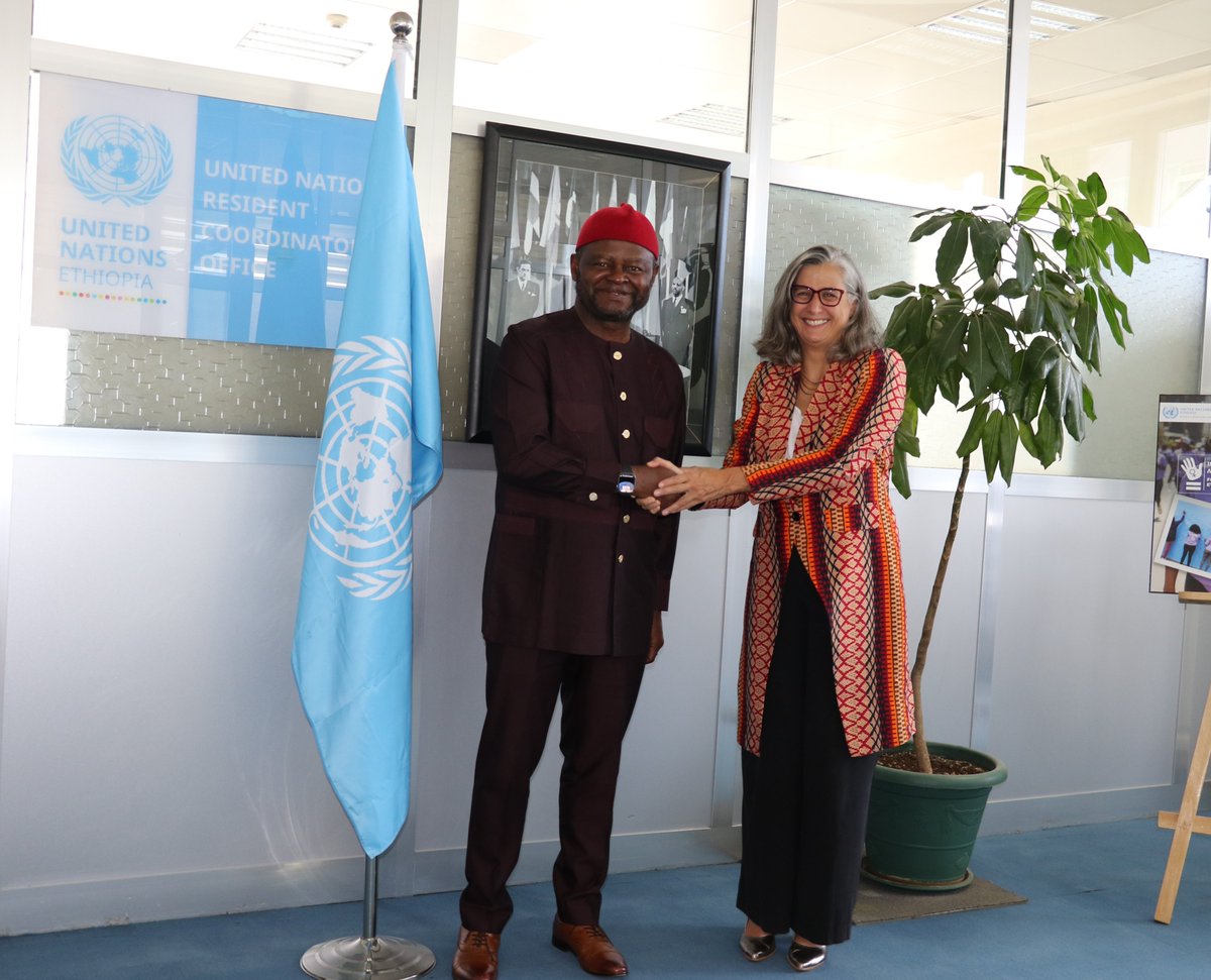 UNEthiopia's tweet image. Today, @UNEthiopia Head @ozonnia met with @UNHABITAT Executive Director @AnacludiaRossb1 to discuss advancing housing and broader urban transformation—focusing on large-scale, strategic initiatives aligned with national priorities and demonstrating the #UN system’s added value.