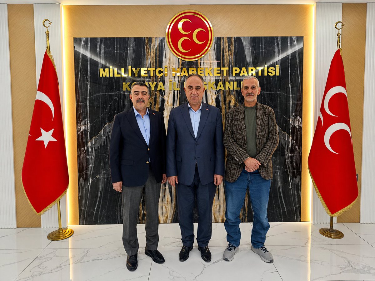 Konya'lı Şehidimiz Ahmet Yasir Kuyucu'nun babası İbrahim Kuyucu MYK Üyemiz Hüseyin Korkmaz'la birlikte İl Başkanımız Sayın Remzi Karaarslan Beyi ziyaret ettiler. Nazik ziyaretleri için için teşekkür ederiz.
#MHPKonya