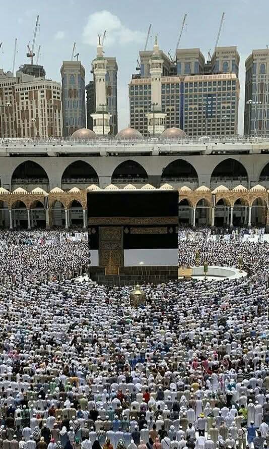 حَرَمَيْنُ الشَّرِيفَيْن tweet media