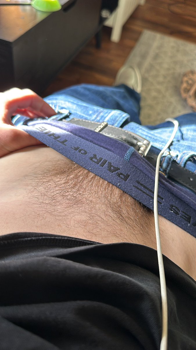 JustAGuy tweet media