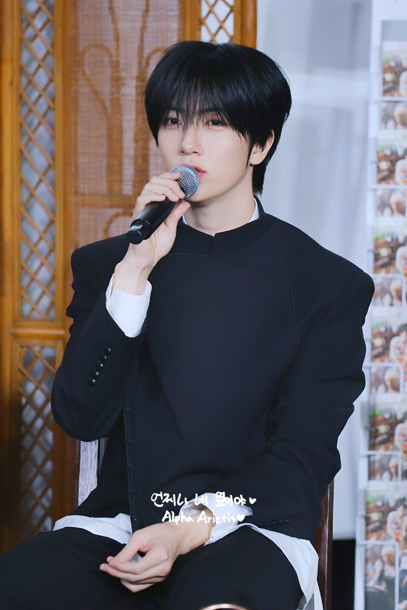 010322com's tweet photo. 𝙥𝙧𝙚𝙫𝙞𝙚𝙬. 260429 GV

병아리도 신부님이 될 수 있는 거임? 원진이도?

#CRAVITY #크래비티
#ReDeFINE #AWAKE
#원진 #WONJIN #ウォンジン #함원진
#함랑아원진해 #무대천재병아리🐥 https://t.co/va7Au133W5