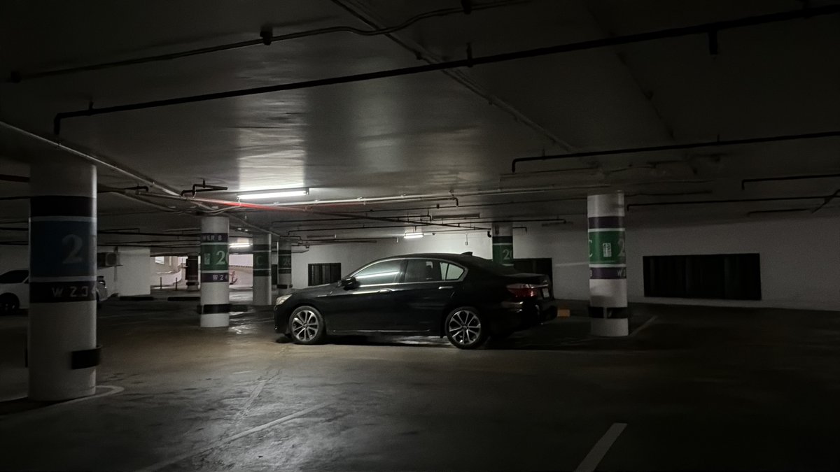 มุมมองบุคคลที่สาม tweet media