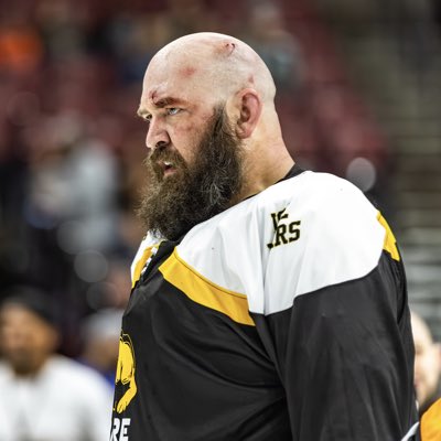 Hooligoon39's tweet photo. #NewProfilePic https://t.co/KxVA2flxm7