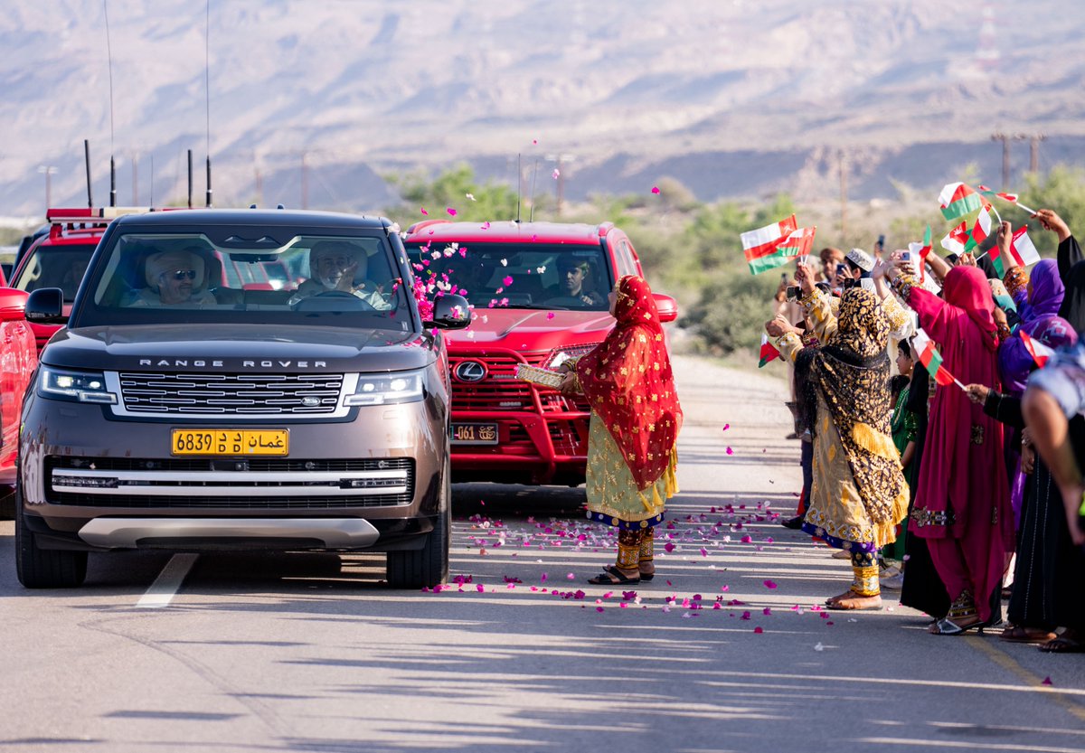 Royal Oman Family tweet media