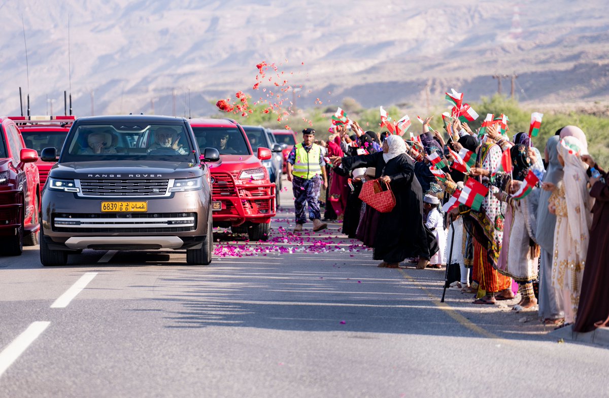Royal Oman Family tweet media