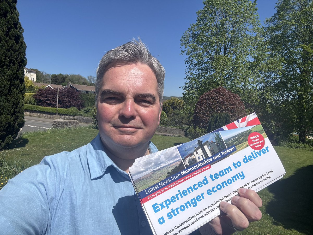 Chris4Chepstow's tweet image. Good to be out in #Chepstow sunshine delivering for the election in the new Senedd constituency of #Monmouthshire-Torfaen

Under PR, your vote in this Senedd election really counts.

USE YOUR VOTE TO PROTECT OUR UNION.

Full Welsh Conservative Manifesto:
conservatives.wales/ourplan