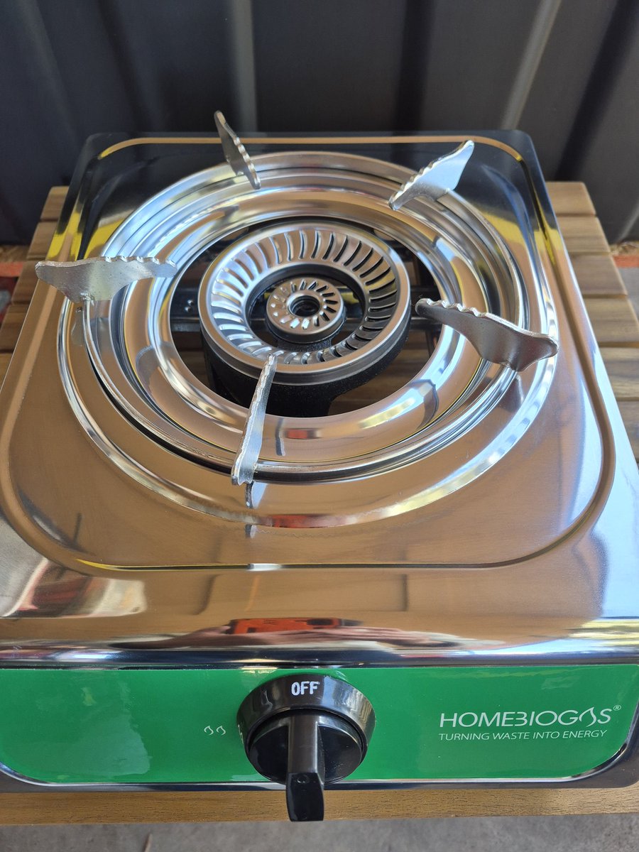 TakesOfFire's tweet image. I read these comments and it is sad how dumb your viewers are from watching you.

Here is how my energy bill REDUCED by 99%+

It isn't that hard to do.

#Solar
#Wind
#Biogas
#WaterHarvesting
#RenewableEnergy.

But because you are BOUGHT by OIL barons, nobody knows about it.