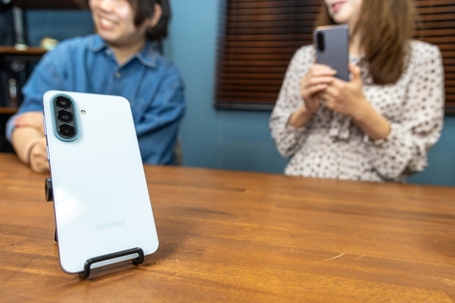 ktai_watch's tweet image. 「Samsung Galaxy A57 5G」は、本当に“買い”なスマホなのか？　法林・鈴木・佐藤・ちえほんが語るその特徴とは？ k-tai.watch.impress.co.jp/docs/topic/spe… #Sponsored