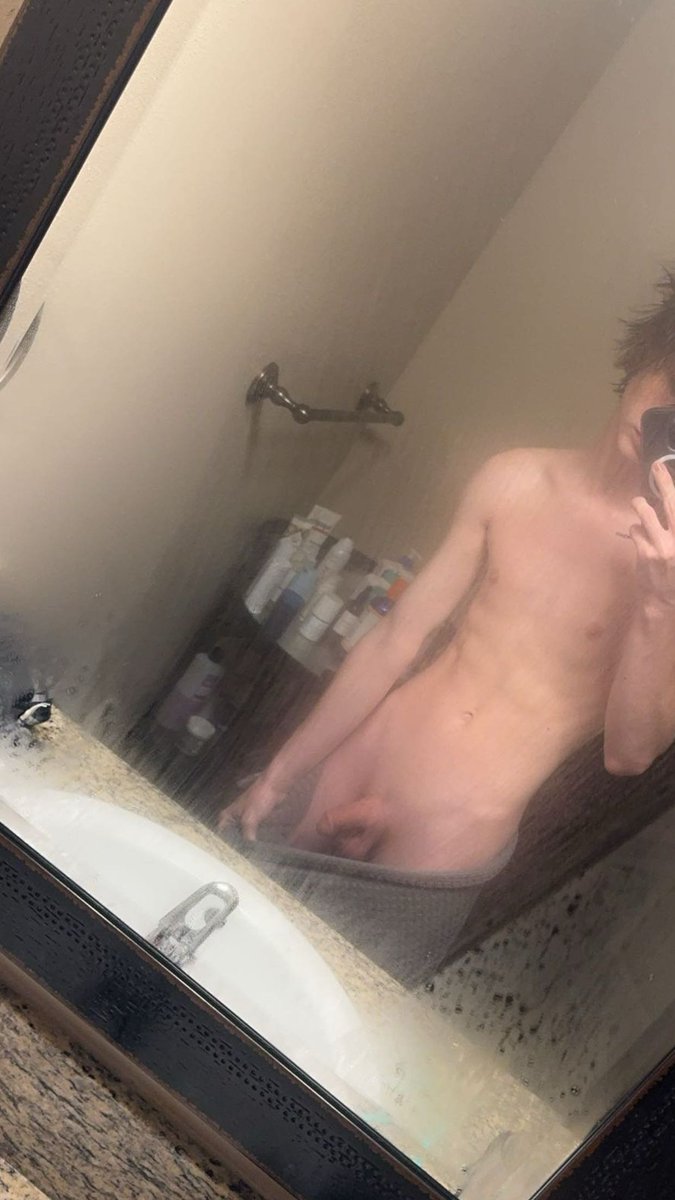 🥵💦💦 tweet media