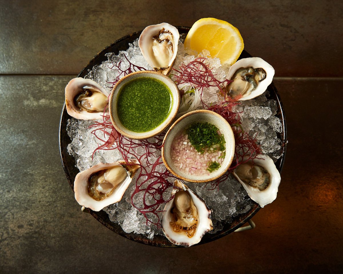 thefranklinroom's tweet photo. Dive into the exquisite flavors of our Oysters {1/2 Dozen) at The Franklin Room! 🦪😋 Each one is a taste of the sea, enhanced with yuzu mignonette, spicy Nam Jim, and a refreshing lemon wedge. #TheFranklinRoom #SeafoodLovers 🍽️🌊 https://t.co/D3ZlLU1tzp