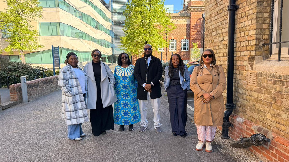 KADSIPA's tweet photo. The Exec. Sec. , Alh. Umar Sani Maikudi, represented Kaduna at the @gatesfoundation’s Women’s Economic Opportunity event during Skoll Week in Oxford. He shared insights on the KADUPG programme, highlighting impact, lessons, and plans to scale economic inclusion in Kaduna State. https://t.co/ah3YYAIr7v