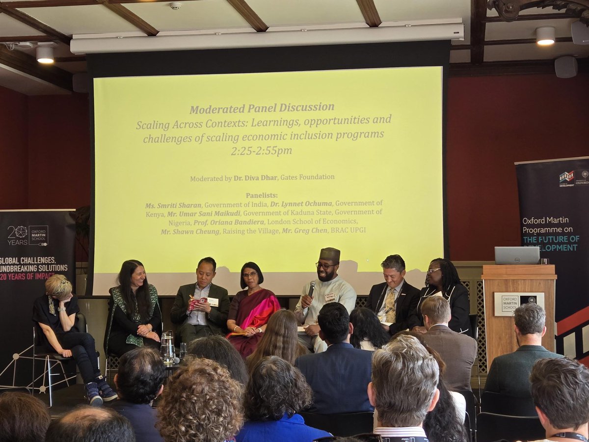 KADSIPA's tweet photo. The Exec. Sec. , Alh. Umar Sani Maikudi, represented Kaduna at the @gatesfoundation’s Women’s Economic Opportunity event during Skoll Week in Oxford. He shared insights on the KADUPG programme, highlighting impact, lessons, and plans to scale economic inclusion in Kaduna State. https://t.co/ah3YYAIr7v