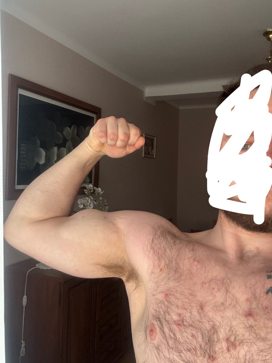 Tomek slave tweet media