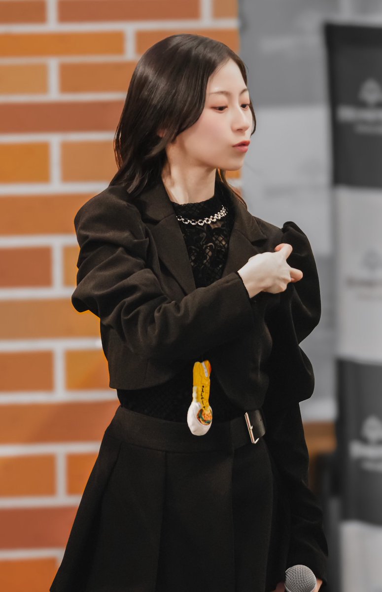 ペンペン tweet media