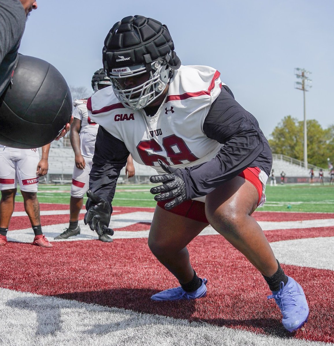 JuCoFootballACE's tweet photo. Happy B-Day to KJ McCou @MccouKj @VUU_Football 4merly East Mississippi JuCo @EMCCathletics https://t.co/2DrJK0HanU