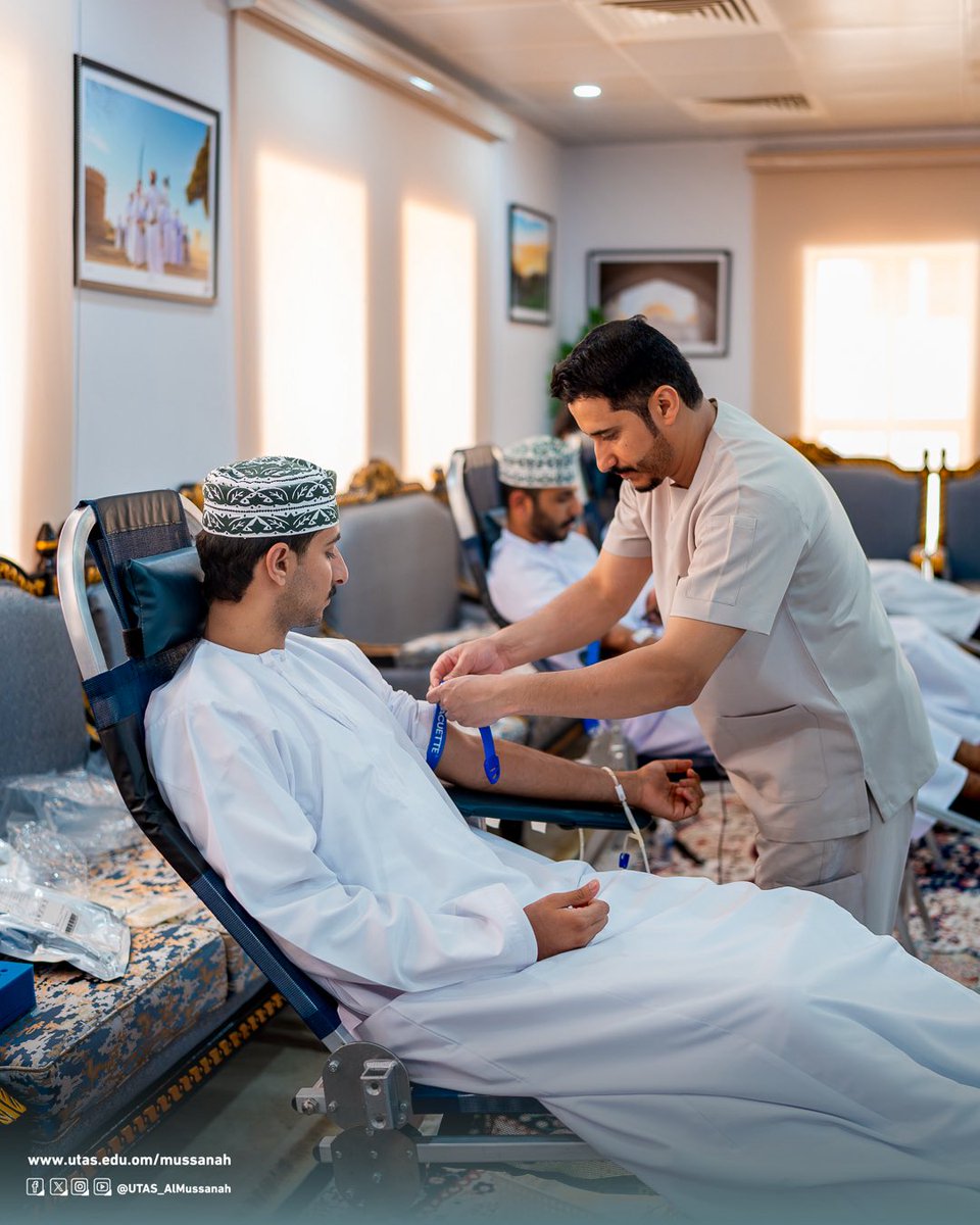 UTAS_AlMussanah's tweet photo. دمك حياة ...تبرعك أمل 
في لوحة إنسانية رائعة تجسد روح التعاون والعطاء ،لقد أثبتم أن الخير لايزال حاضراً،وأن قطرة دم قادرة على إنقاذ حياة وبث الأمل من جديد 
معاً نواصل العطاء ...ومعاً نصنع الفرق
#تبرع_بالدم
#أنقذ_حياة https://t.co/CZBe8fEbnf