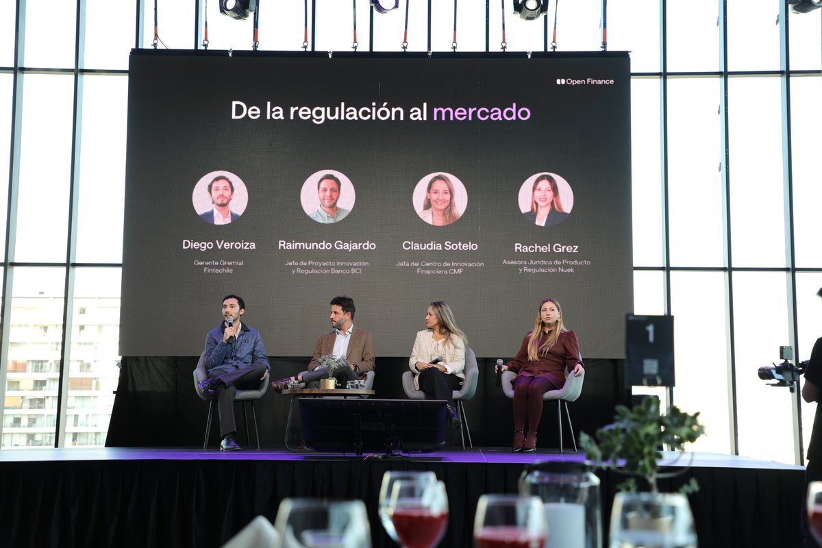 WeMediaCL's tweet image. Acompañamos a #NUEK en la presentación en Chile de “Open Core”, una solución que impulsa las Finanzas Abiertas desde el cumplimiento hacia la generación de valor.

Un paso clave para bancos, fintechs y todo el ecosistema financiero.

#We #OpenFinance #Fintech #Innovación