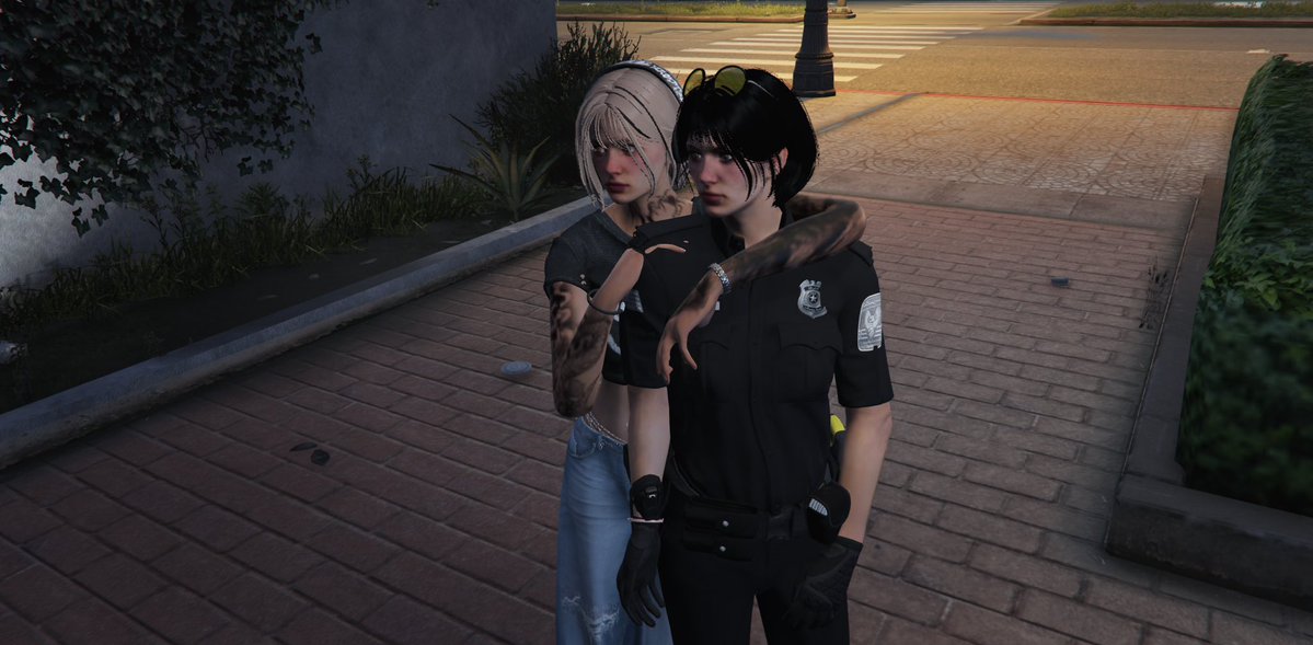 rahaflying tweet media