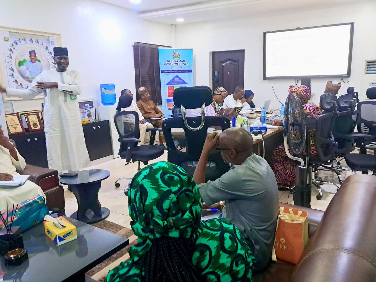 KADPBC's tweet photo. Hon. Mukhtar Ahmed, Chairman, KD-CARES State Steering Committee, has called for unprecedented synergy among stakeholders as the state prepares to unlock critical World Bank funding for the second phase of the initiative.
Continued.... https://t.co/9VDL6t5IG0
