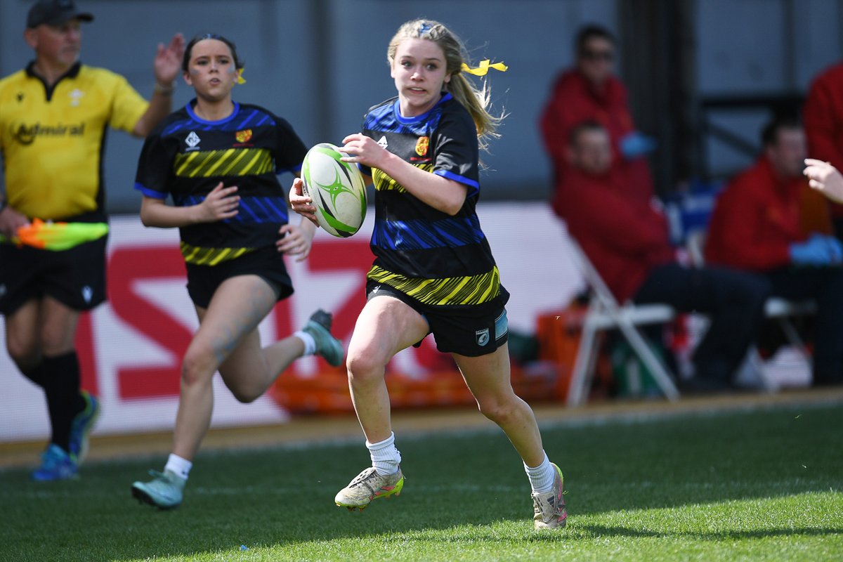 WRU Community - Wrth galon y genedl tweet media