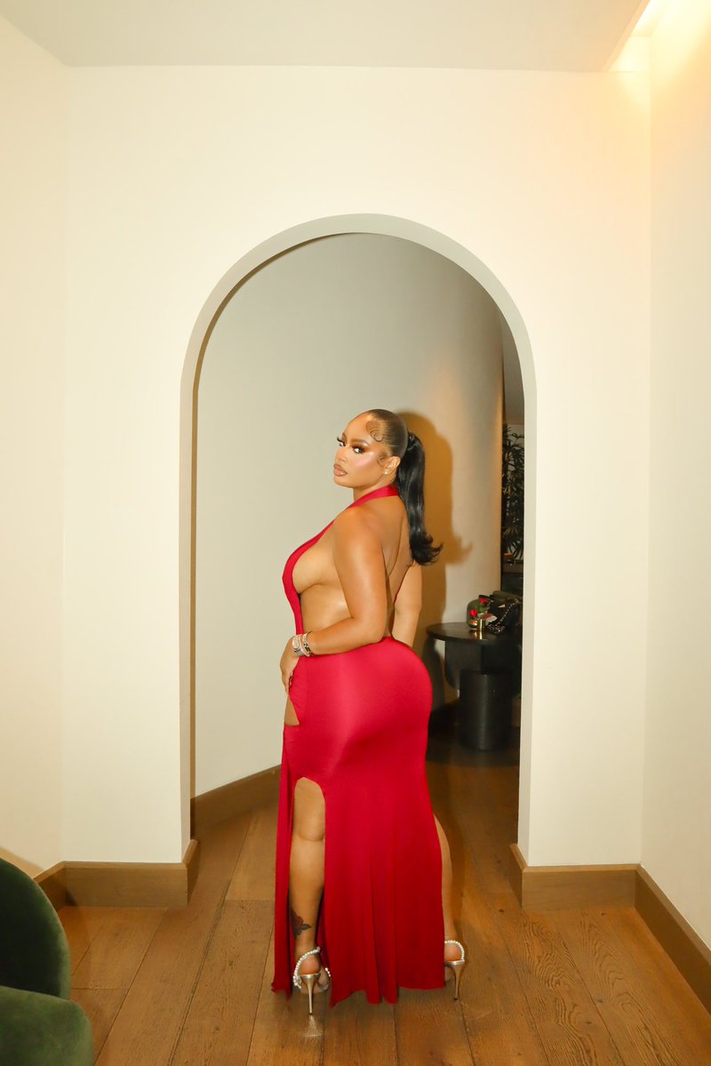 MS. BITCH tweet media