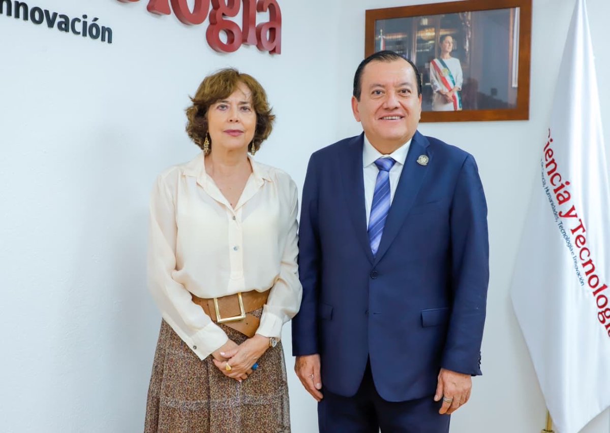 JavSaldana's tweet photo. 🧬👩‍🔬 La Universidad Autónoma de Guerrero es una institución que impulsa la ciencia, la investigación y la innovación, con arraigo social y humano.

🤝👩🏻‍💼 Hoy sostuve una reunión de trabajo con la Secretaria de Ciencia, Humanidades, Tecnología e Innovación, la Dra. Rosaura Ruiz Gutiérrez, una gran amiga y aliada de la #UAGro para el avance científico.

✅📋 Informamos sobre el importante trabajo que realizamos de manera coordinada y en equipo: las nuevas especialidades y posgrados que hemos incrementado exponencialmente, así como los proyectos estratégicos que convergen con el Plan México, en los que nuestra universidad participa de forma activa.

⚛️💯 Agradezco su total disposición y valioso apoyo al alma máter de los guerrerenses. Nos sentimos orgullosos y motivados de contar con su respaldo institucional para seguir volando más alto y llegando más lejos.

#UAGro #CienciaParaGuerrero #InnovaciónEducativa #SECIHTI