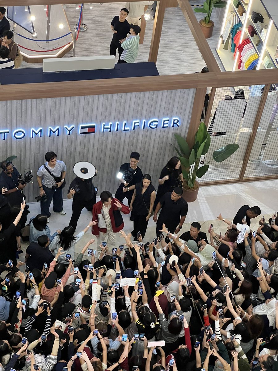 Paekady 🍂 tweet media