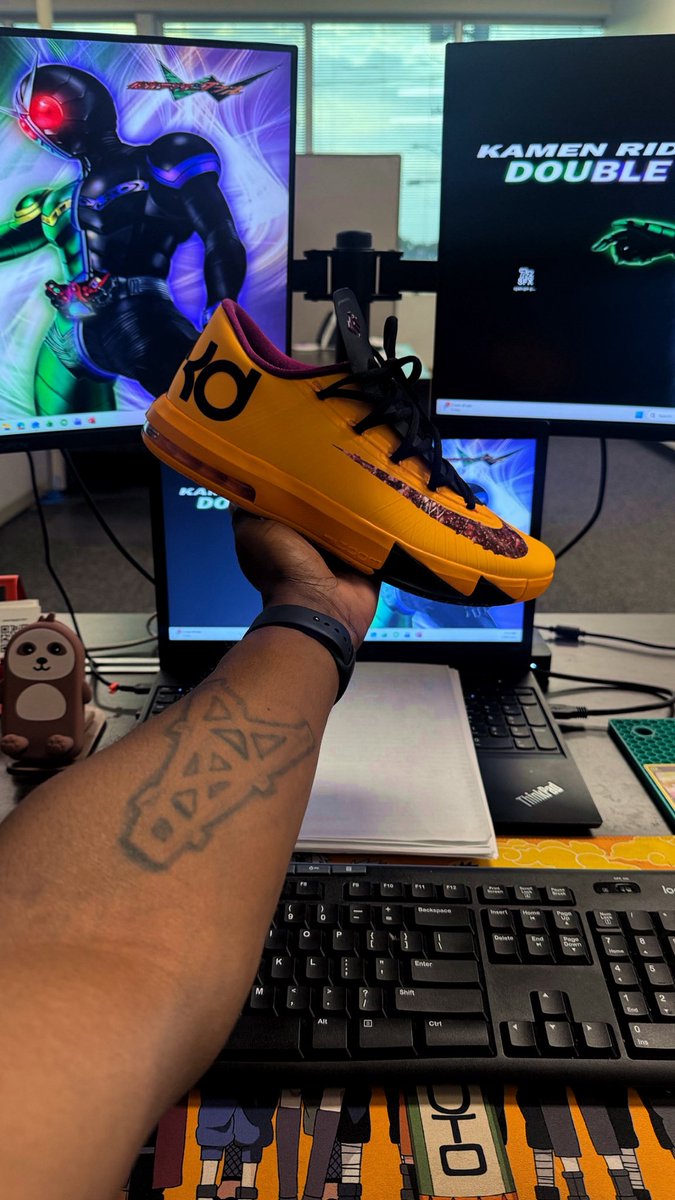 ChalupaBatmaan's tweet image. Today’s work kicks

Nike KD 6 Retro “Peanut Butter and Jelly”

#nike #KD #sneakerhead #sotd