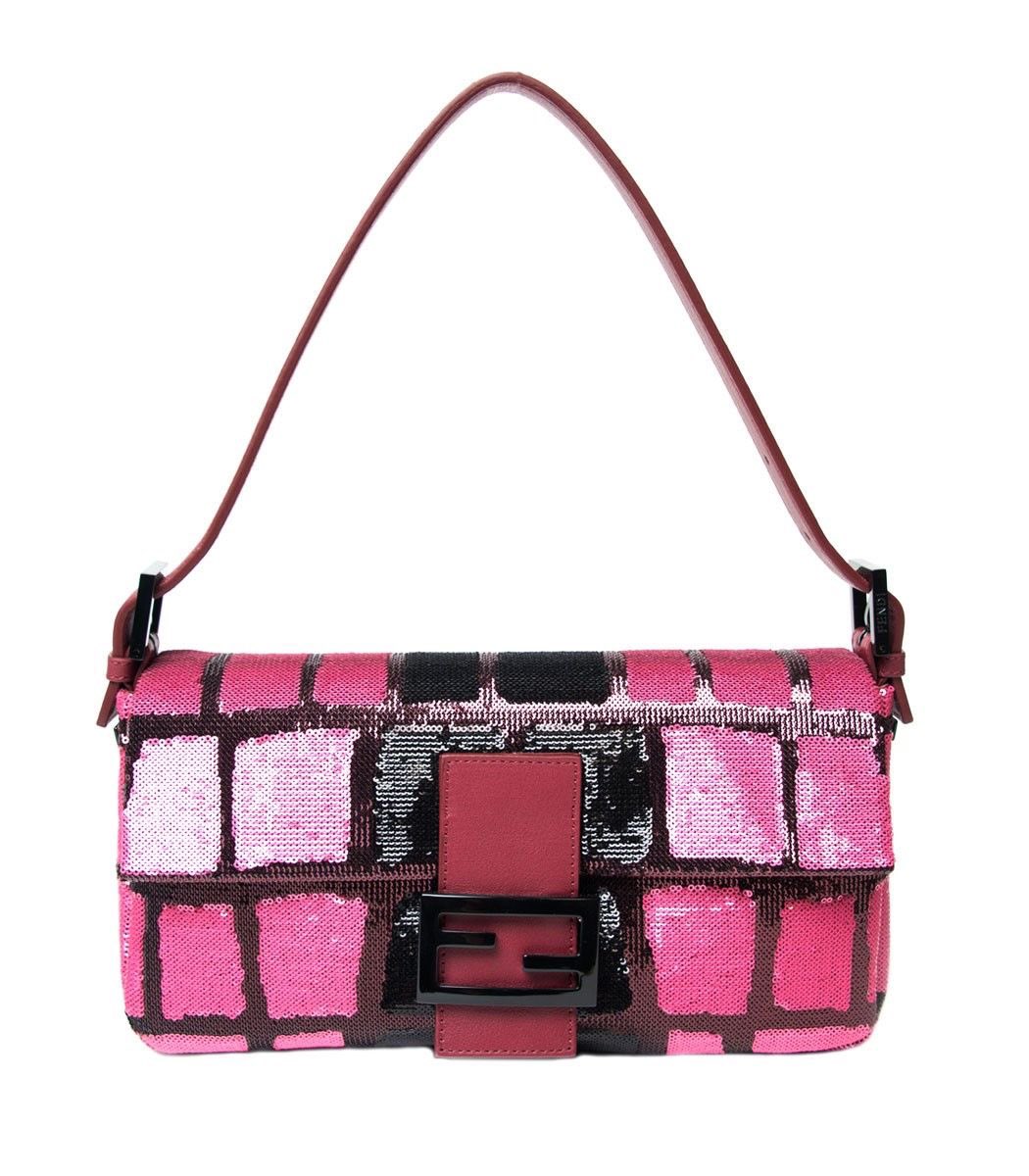 DvilCouture tweet media