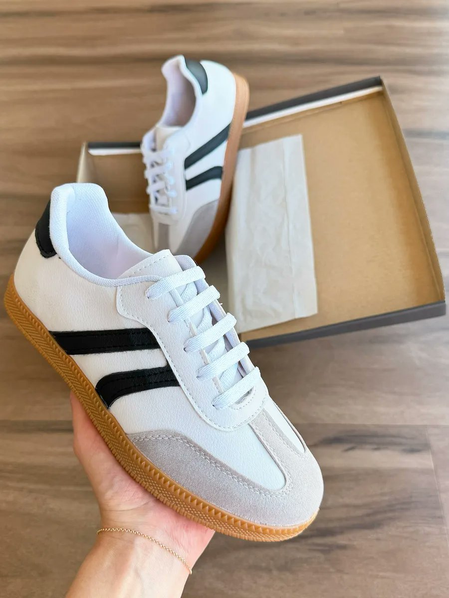 Economize_pecup's tweet photo. 💲Economize no Mercado Livre💥

Tênis Feminino Sapatênis Moda Basic 
↪️c/ seu design elegante e atemporal

R$ 62,90  | 🎟️cupom de: 10% off

⚠️ Ative o cupom ( abaixo do preço )
🔗ver Mais: https://t.co/52TLoA0CRt

🏪 Loja Oficial . #Cupom #diadasmaes https://t.co/mtKmb8otAF