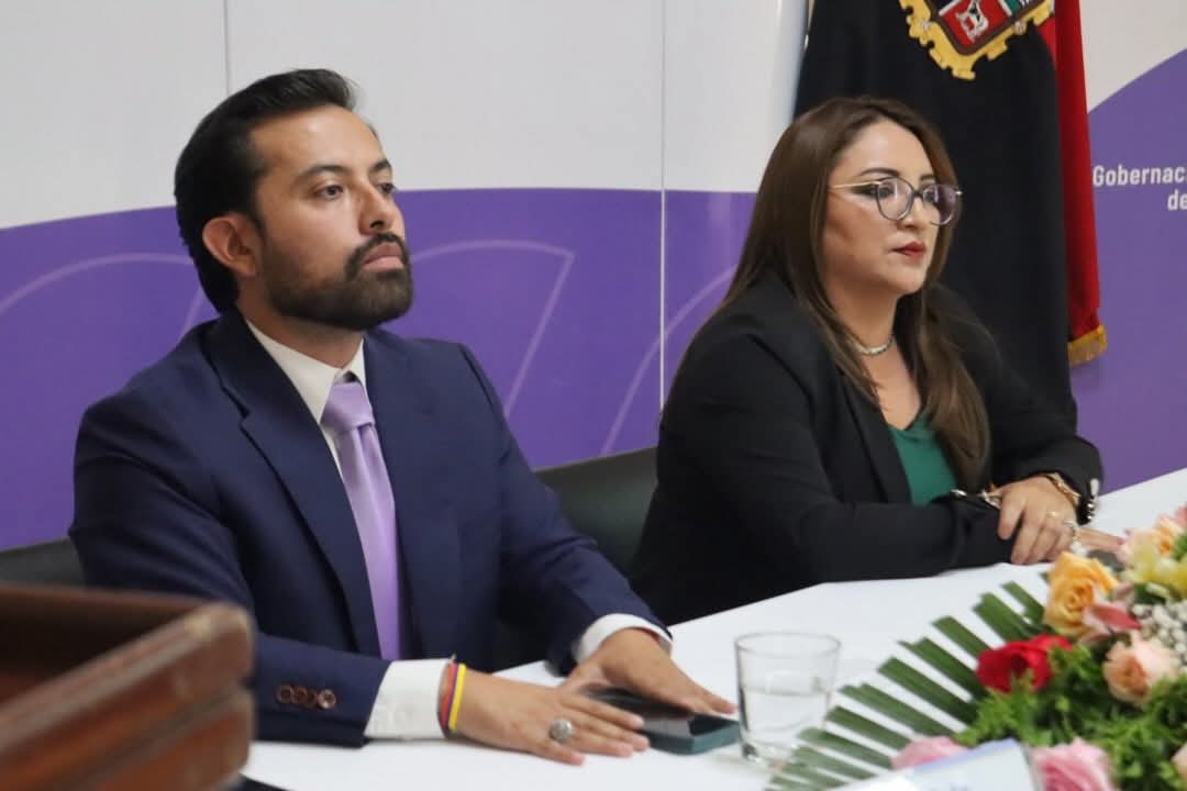 MAATE_Zonal3's tweet image. #Cotopaxi / La Directora Zonal 3 @vivinaranjo_90 participó de la #RendiciónDeCuentas2025 del Gobernador de Cotopaxi, Jorge Luis Baño Carrillo en cumplimiento con el mandato Constitucional de la República del Ecuador.

#ElNuevoEcuador