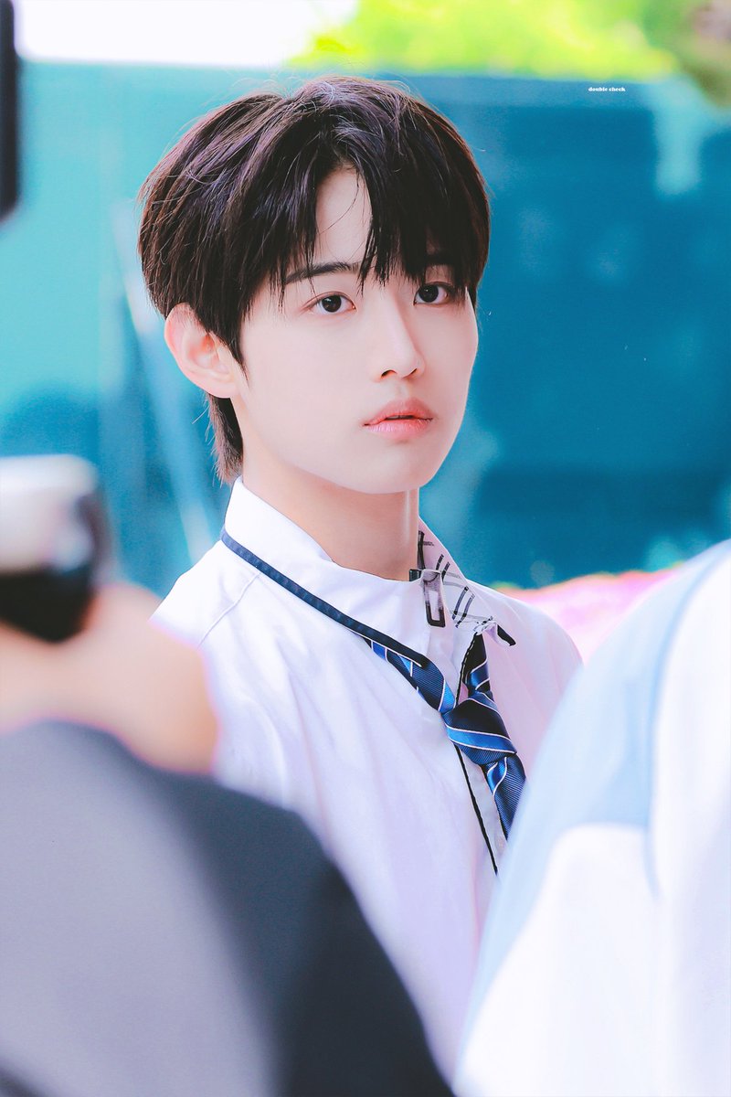 따블✌️ tweet media