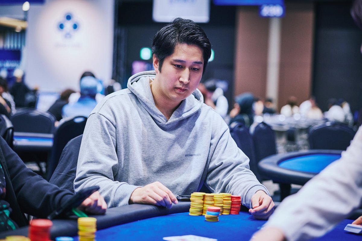 Poker☆ fake です Winning $2.6 billion in this poker videogame has completely ruined