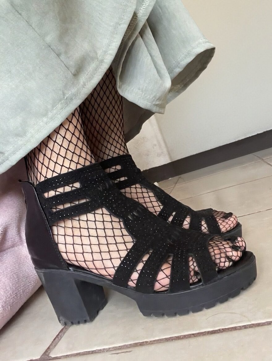 Luminita_Femboy tweet media