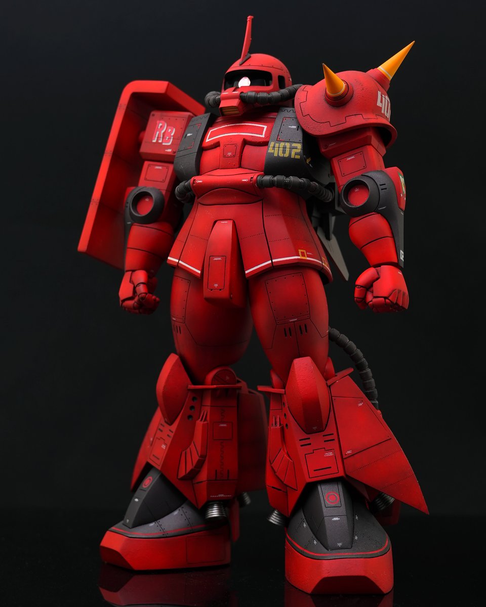 DOOVAms06's tweet photo. 06Rのスネのモールドがおっさんの顔に見えてしまう。
一度でもそう思うと06R見るたびにスネを見てしまう（汗 https://t.co/90NMdCfxrm
